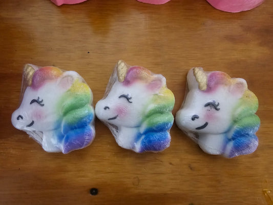 Unicorn bath bomb